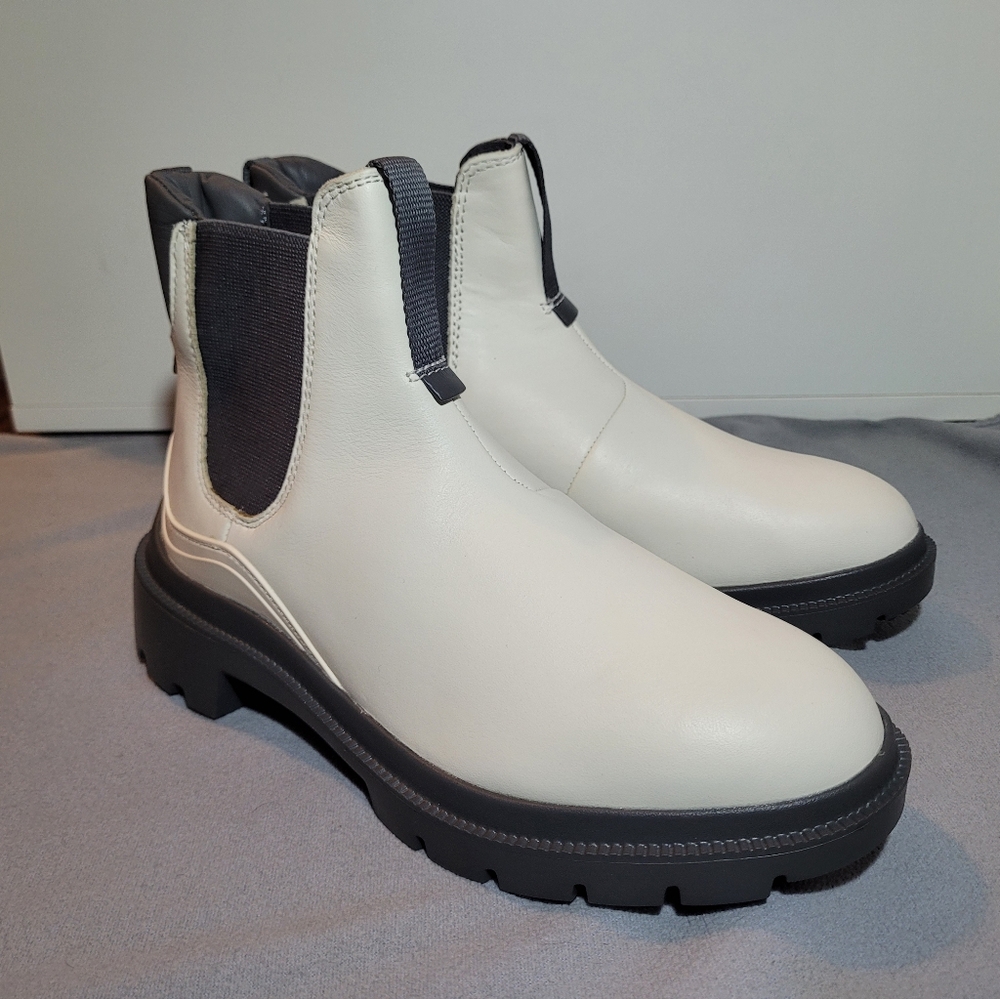OluKai Hehi Women's Boots